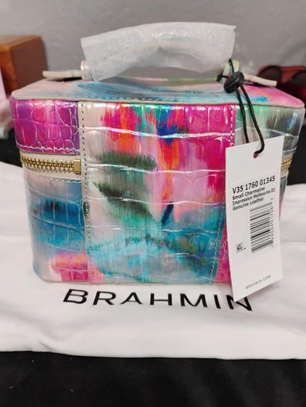 Brahmin Multicolor Impression Melbourne DI Iridescent Charmaine Travel Case NWT - Picture 2 of 11